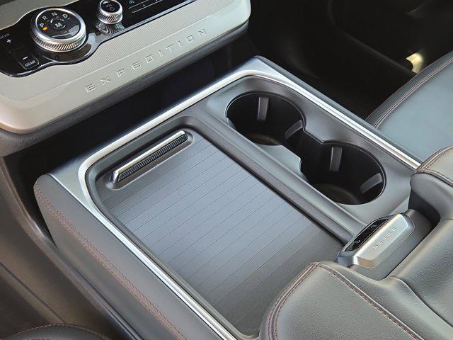 2025 Ford Expedition Active MAX