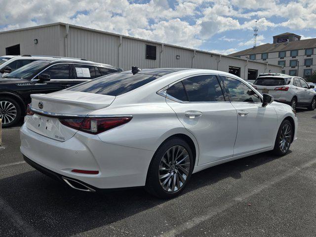 2024 Lexus ES 350 Ultra Luxury