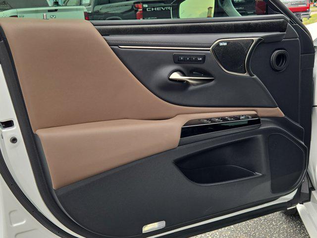 2024 Lexus ES 350 Ultra Luxury
