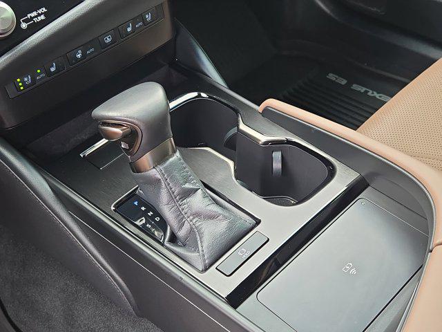 2024 Lexus ES 350 Ultra Luxury
