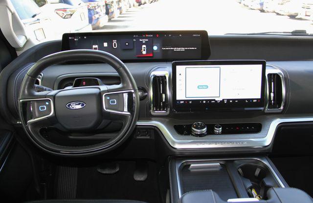 2025 Ford Expedition Platinum MAX