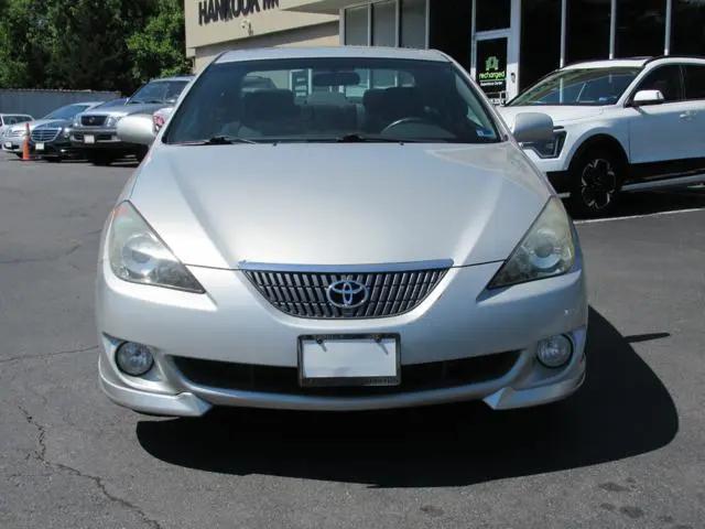 2004 Toyota Camry SE