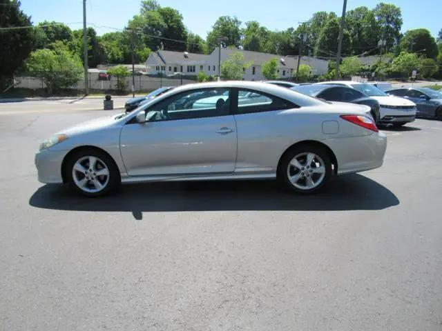 2004 Toyota Camry SE