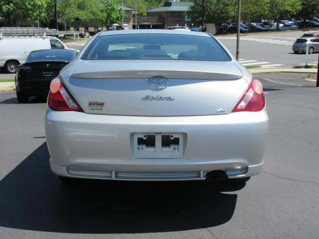 2004 Toyota Camry SE