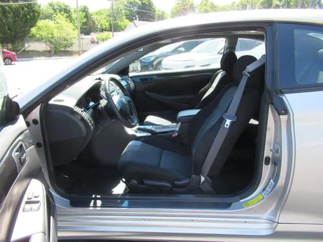 2004 Toyota Camry SE
