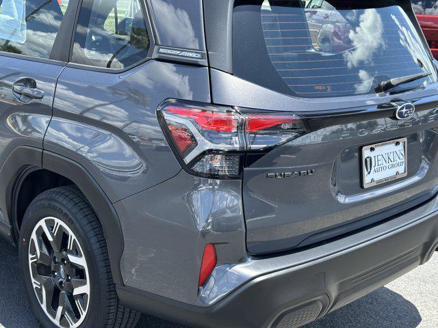 2025 Subaru Forester Base