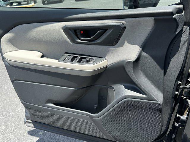 2025 Subaru Forester Base