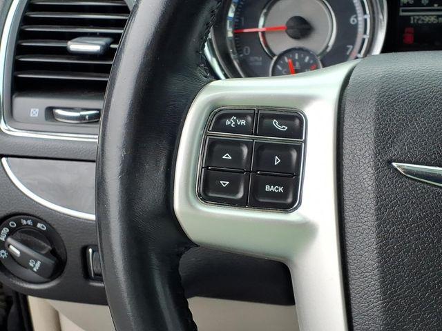2015 Chrysler Town & Country Touring