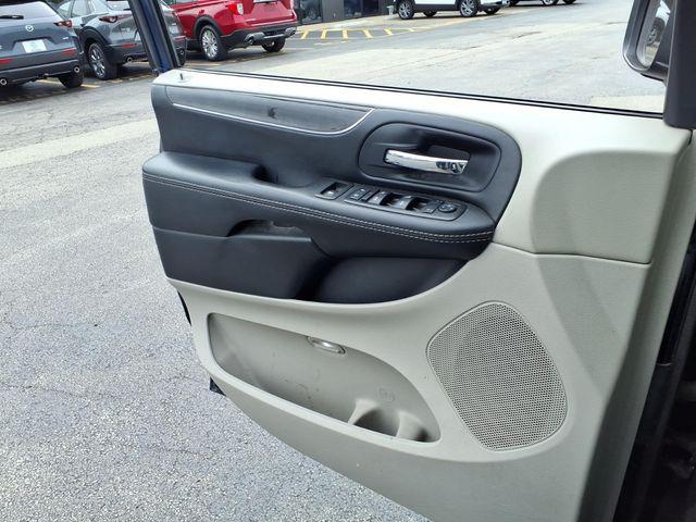 2015 Chrysler Town & Country Touring