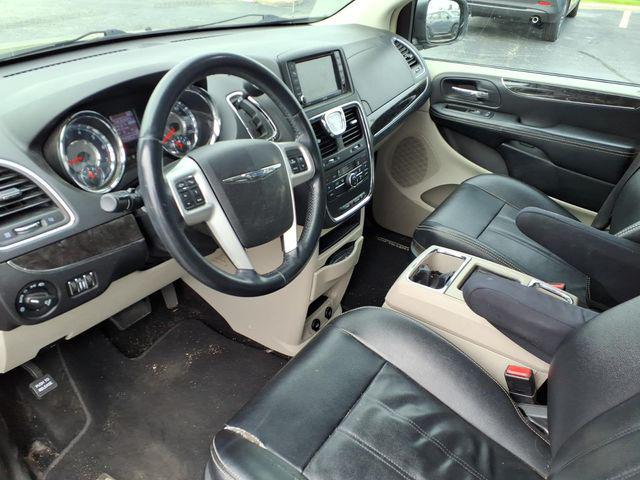 2015 Chrysler Town & Country Touring