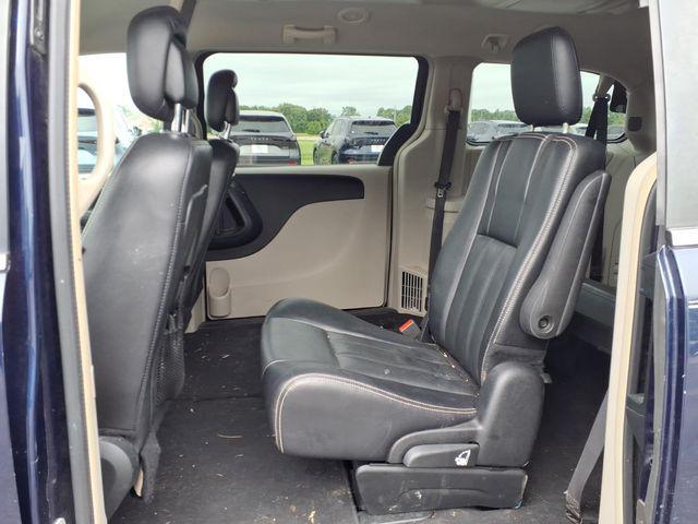 2015 Chrysler Town & Country Touring