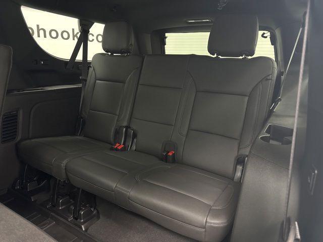 2024 Chevrolet Suburban 4WD Z71