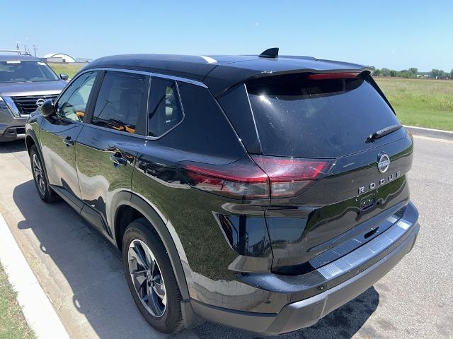 2025 Nissan Rogue SV FWD