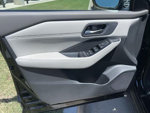 2025 Nissan Rogue SV FWD