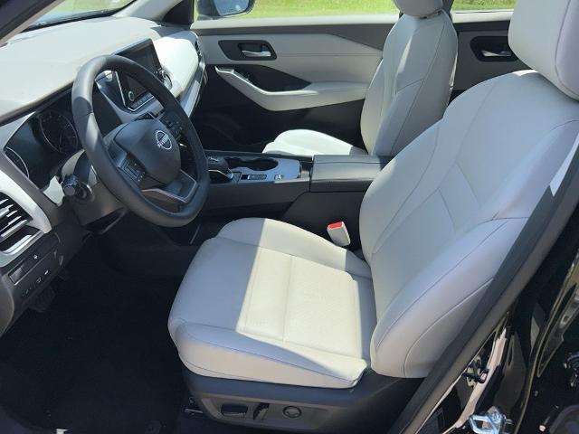 2025 Nissan Rogue SV FWD