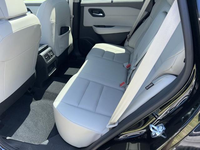 2025 Nissan Rogue SV FWD