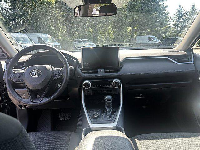 2023 Toyota RAV4 Hybrid LE