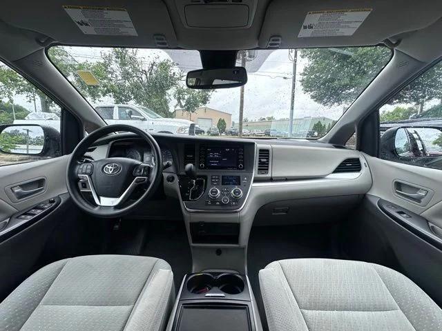 2019 Toyota Sienna LE 8 Passenger 2019 Toyota Sienna LE 8 Passenger