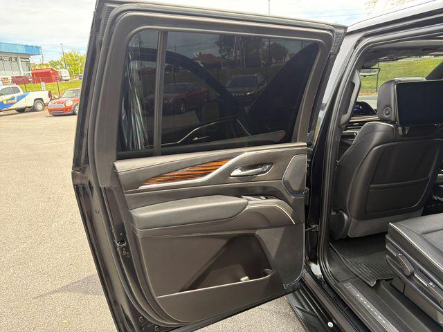 2024 Cadillac Escalade ESV 4WD Premium Luxury