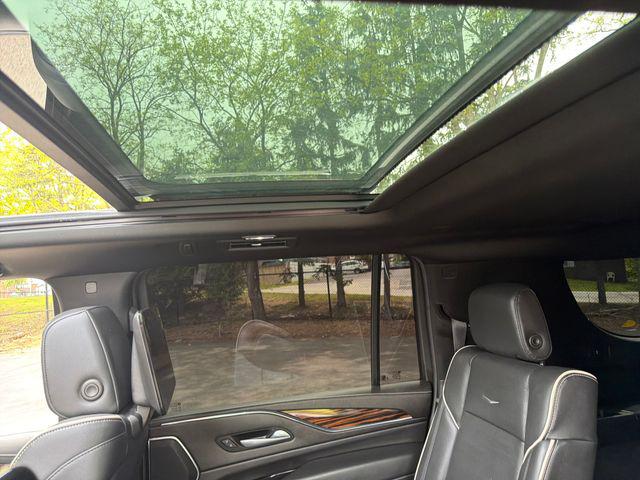 2024 Cadillac Escalade ESV 4WD Premium Luxury