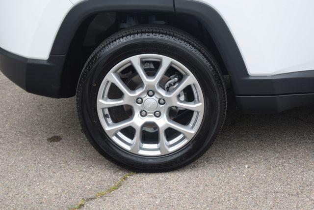 2023 Jeep Compass Latitude Lux FWD