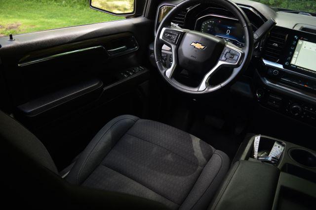 2023 Chevrolet Silverado 1500 4WD Crew Cab Standard Bed LT