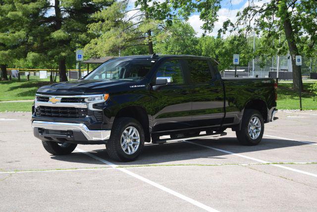 2023 Chevrolet Silverado 1500 4WD Crew Cab Standard Bed LT