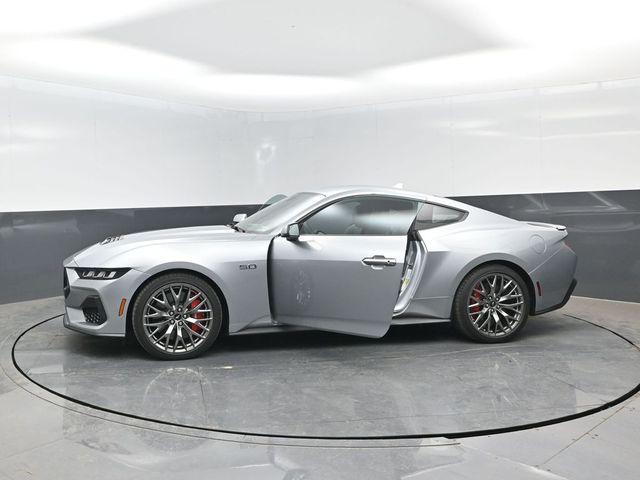 2024 Ford Mustang GT Premium Fastback