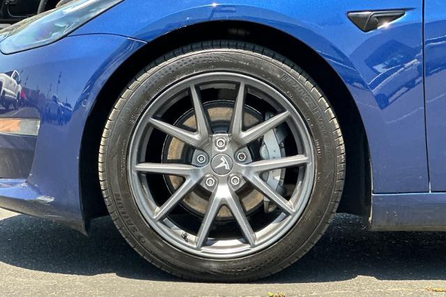 2022 Tesla Model 3 Long Range Dual Motor All-Wheel Drive