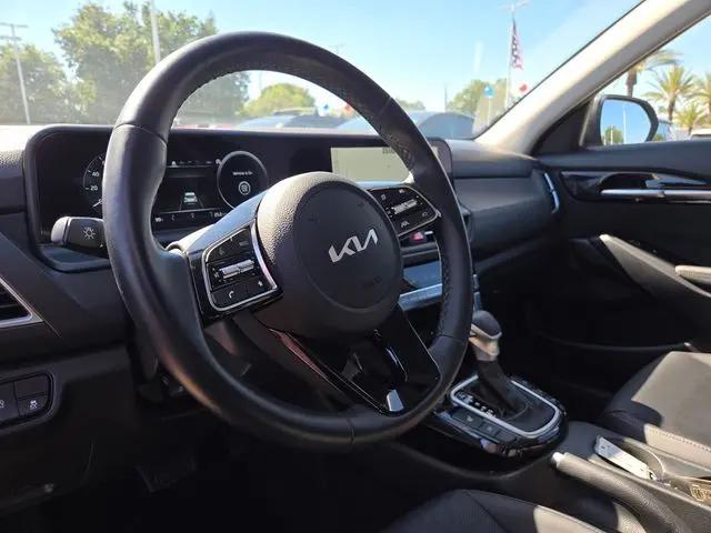 2025 Kia Seltos EX