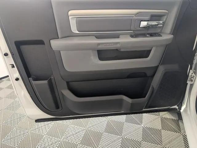 2019 Ram 1500 Classic Tradesman Regular Cab 4x2 8' Box