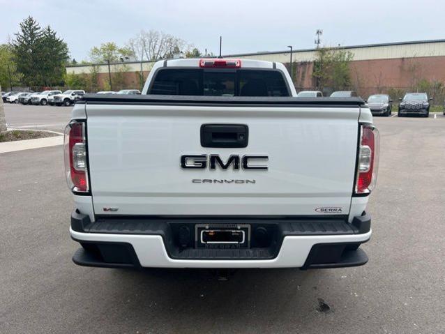 2022 GMC Canyon 4WD Crew Cab Short Box Elevation