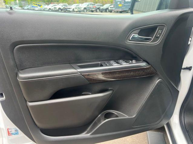 2022 GMC Canyon 4WD Crew Cab Short Box Elevation