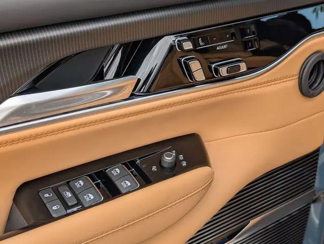 2026 Jeep Grand Wagoneer Summit Reserve 4x4