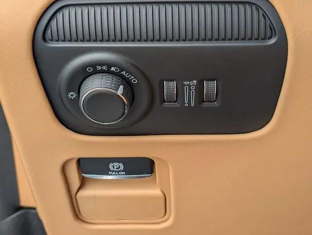 2026 Jeep Grand Wagoneer Summit Reserve 4x4