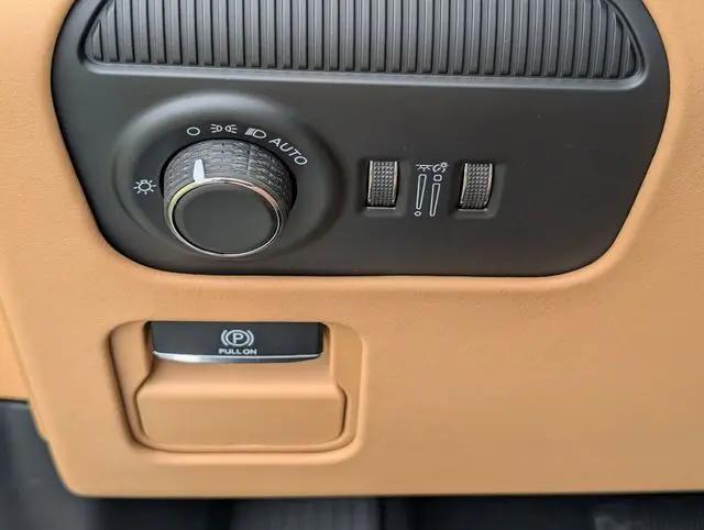 2026 Jeep Grand Wagoneer Summit Reserve 4x4