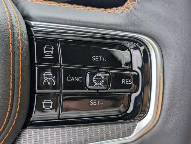 2026 Jeep Grand Wagoneer Summit Reserve 4x4