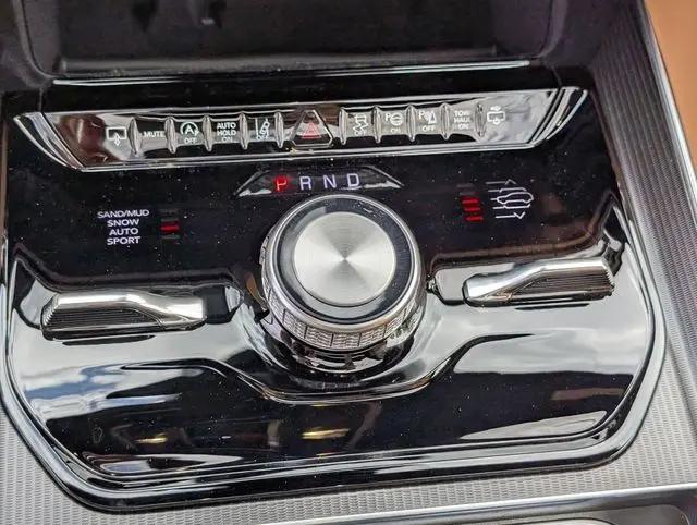 2026 Jeep Grand Wagoneer Summit Reserve 4x4