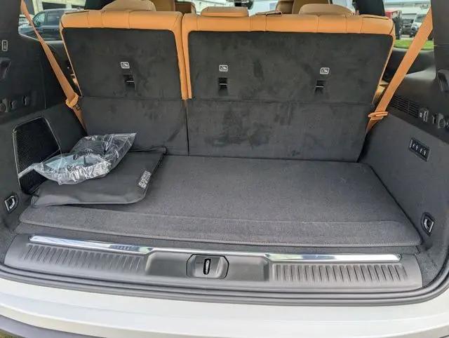 2026 Jeep Grand Wagoneer Summit Reserve 4x4