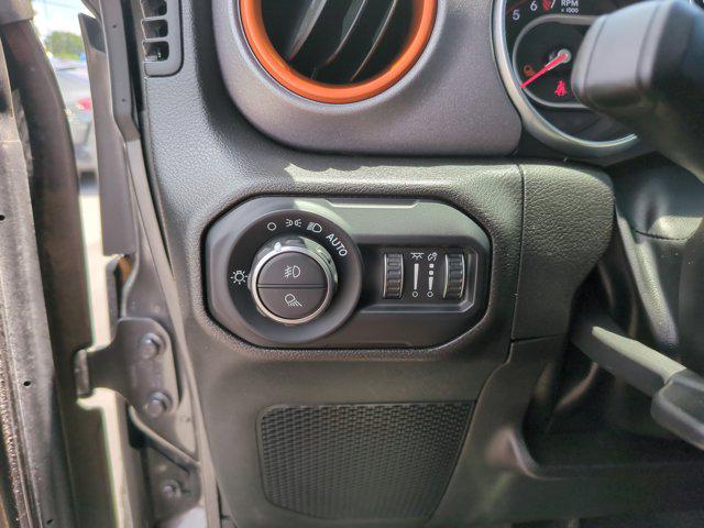 2022 Jeep Gladiator Sport