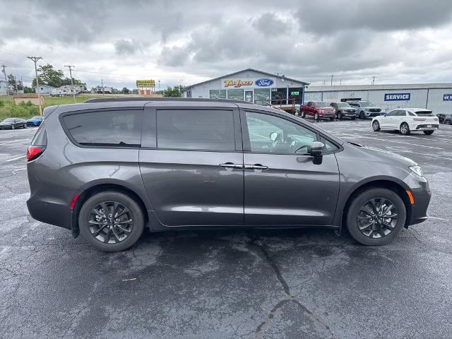 2021 Chrysler Pacifica Touring L AWD