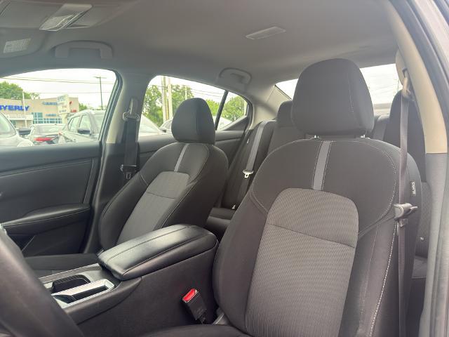2023 Nissan Sentra SV Xtronic CVT