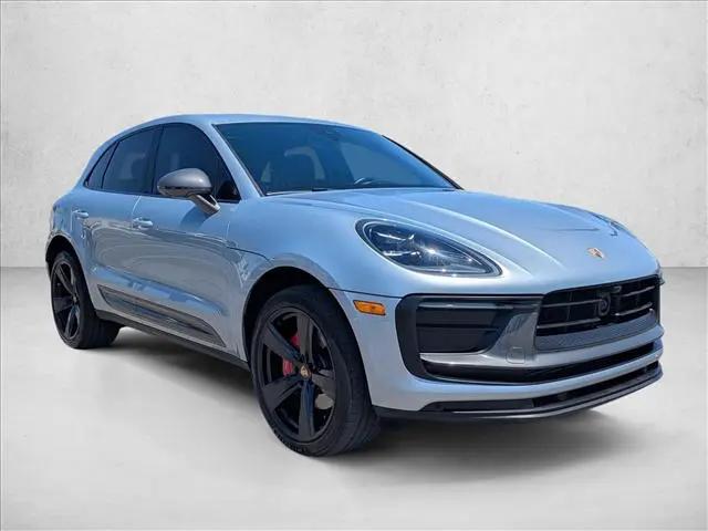 2023 Porsche Macan T