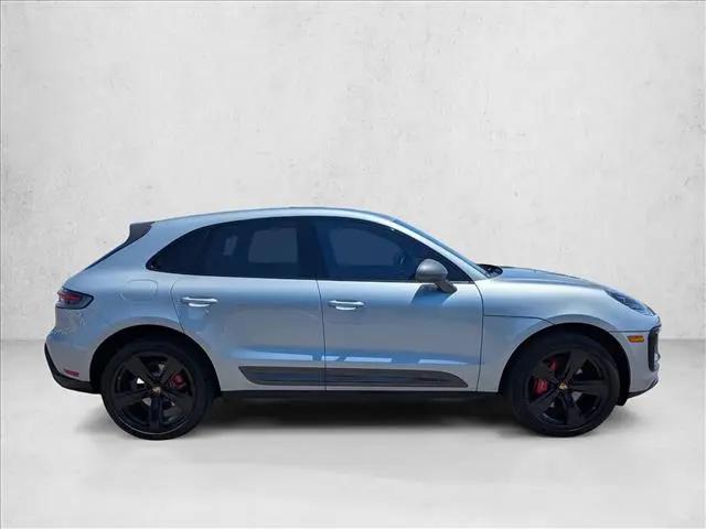 2023 Porsche Macan T