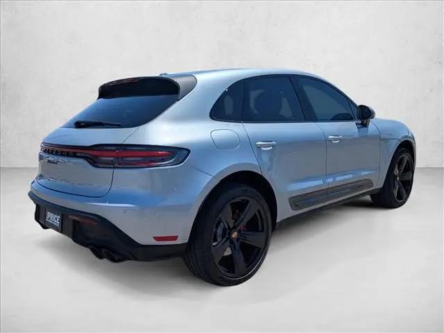 2023 Porsche Macan T