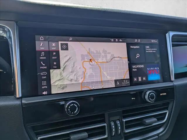 2023 Porsche Macan T