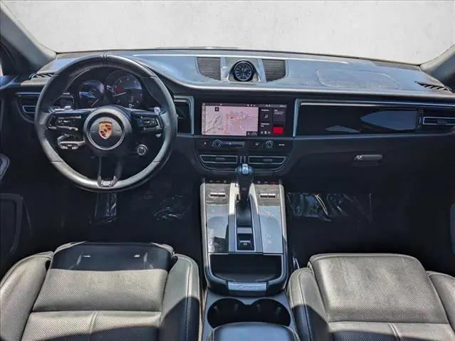 2023 Porsche Macan T