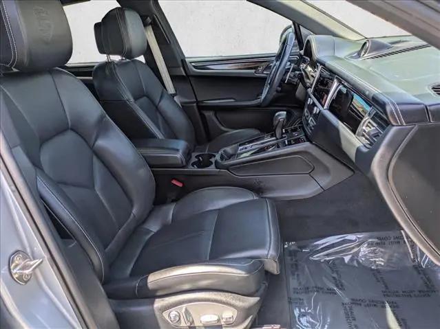 2023 Porsche Macan T
