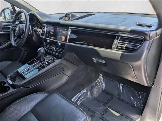 2023 Porsche Macan T