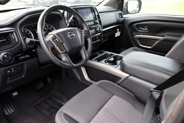 2024 Nissan Titan Crew Cab SV 4x2
